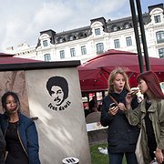 Cellen har haft många besökare under Malmöfestivalen, framförallt ungdomar är nyfikna.