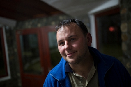 Mladen Kojic har intervjuat 100 unga invånare i Srebrenica.