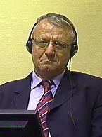 Vojislav Seselj satt i häkte i Nederländerna 2003-2014.