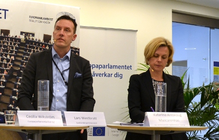 Lars Westbratt, statssekreterare hos migrationsminister Morgan Johansson och Katarina Areskoug Mascarenas, chef för EU-kommissionens representation i Sverige.