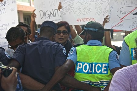 Demonstrationer i Malé möts allt oftare av polis.