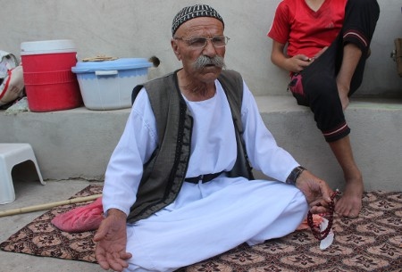 80-årige Suleiman Murad Ali är en av cirka 420 yazidier som har återvänt till Sinjar City sedan staden återerövrades från IS i november 2015.