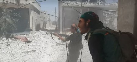  Stridande från SDF vid slaget om Manbij.