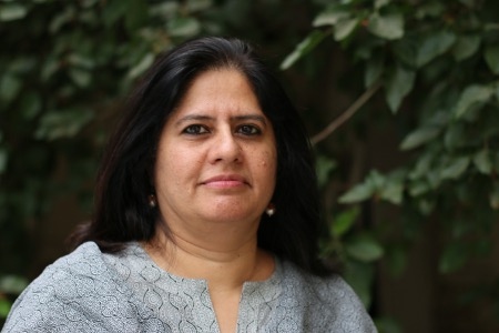 Advokaten Vrinda Grover har företrätt hundratals sexualbrottsoffer i Indien.