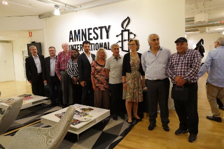 Deltagare och arrangörer av Turkietmötet på Amnesty.