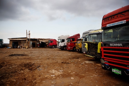 Djiboutis strategiska läge på Afrikas östkust och stora hamn fyller vägarna med lastbilar vars chaufförer ofta köper sex.