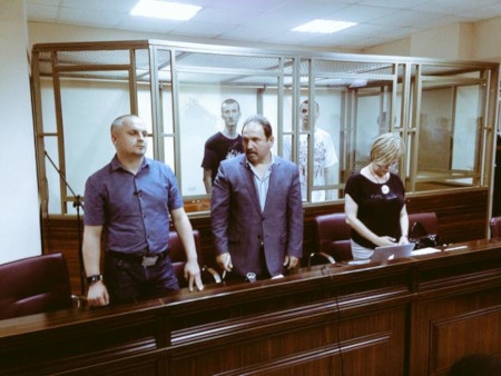 I augusti 2015 dömdes en rysk miliärdomstol i Rostov vid Don filmregissören Oleg Sentsov till 20 års fängelse. Ekologisten och antifascisten Aleksandr Kolchenko dömdes vid samma rättegång till tio års fängelse. 