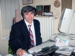 Hrant Dink, redaktör för turkisk-armeniska veckotidningen Agos, mördades 19 januari 2007.