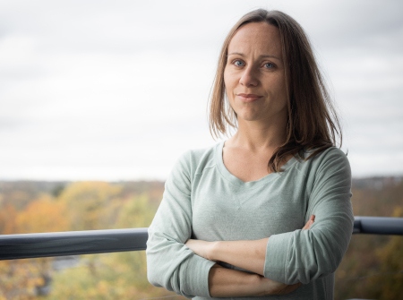 Nathalie Simonsson är en av Sveriges främsta sexualupplysare. Hon har tidigare skrivit ”Världens viktigaste bok, en sexualupplysningsbok för mellanstadiet. 