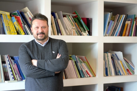 Altin Hazizaj är generaldirektör och medgrundare till Barnrättscentrum i Albanien och hbtq-aktivist.