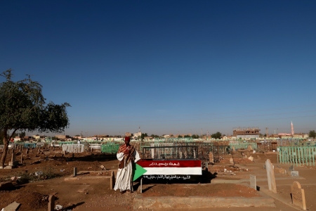 En grav i Omdurman där en av de minst 60 personer som dödats under upproret begravs.