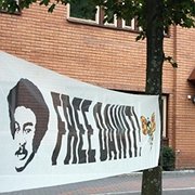 I september 2011 hölls en talarstafett utanför Eritreas ambassad på Lidingö för att kräva frihet för Dawit Isaak, tio år efter att han greps.