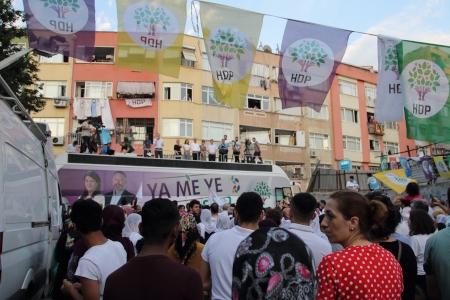 Prokurdiska HDP spelar en nyckelroll i omvalet genom att uppmana Istanbulkurder att rösta på İmamoğlu från CHP.