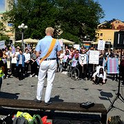 Demonstration på Medborgarplatsen för en ny könstillhörighetslag.