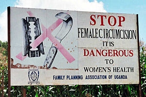  Kampanj i Uganda 2004 mot kvinnlig könsstympning.
