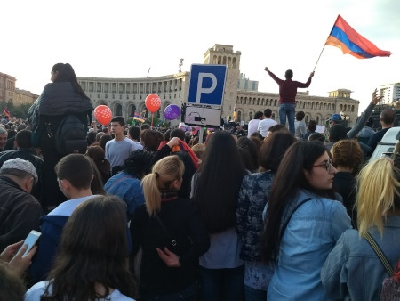  Protester i Armeniens huvudstad Jerevan i april 2018 ledde till att regimen tvingades bort. 