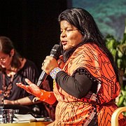 Sônia Guajajara under sitt föredrag på konferensen Marx2019 i Stockholm i slutet av oktober 2019.