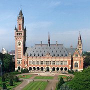 Internationella domstolen, ICJ, finns i fredspalatset i Haag.