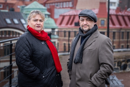  Soraya Post och Bagir Kwiek tog emot flyktingarna från Ukraina.