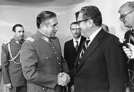 Goda vänner. Chiles diktator Augusto Pinochet möter USA:s utrikesminister Henry Kissinger 1976.