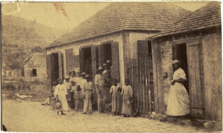 Gatubild från Gustavia på 1860-talet.